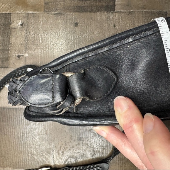 Vintage Brighton Leather Shoulder Bag - Picture 14 of 16